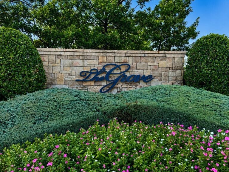 The Grove 8 B9F17676 E1AD 4B4C 99E3 732114B4CE19